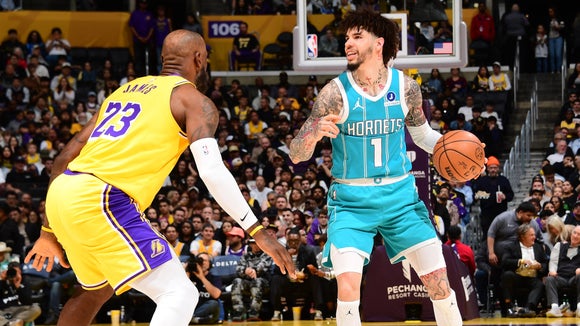 Hornets vs Lakers