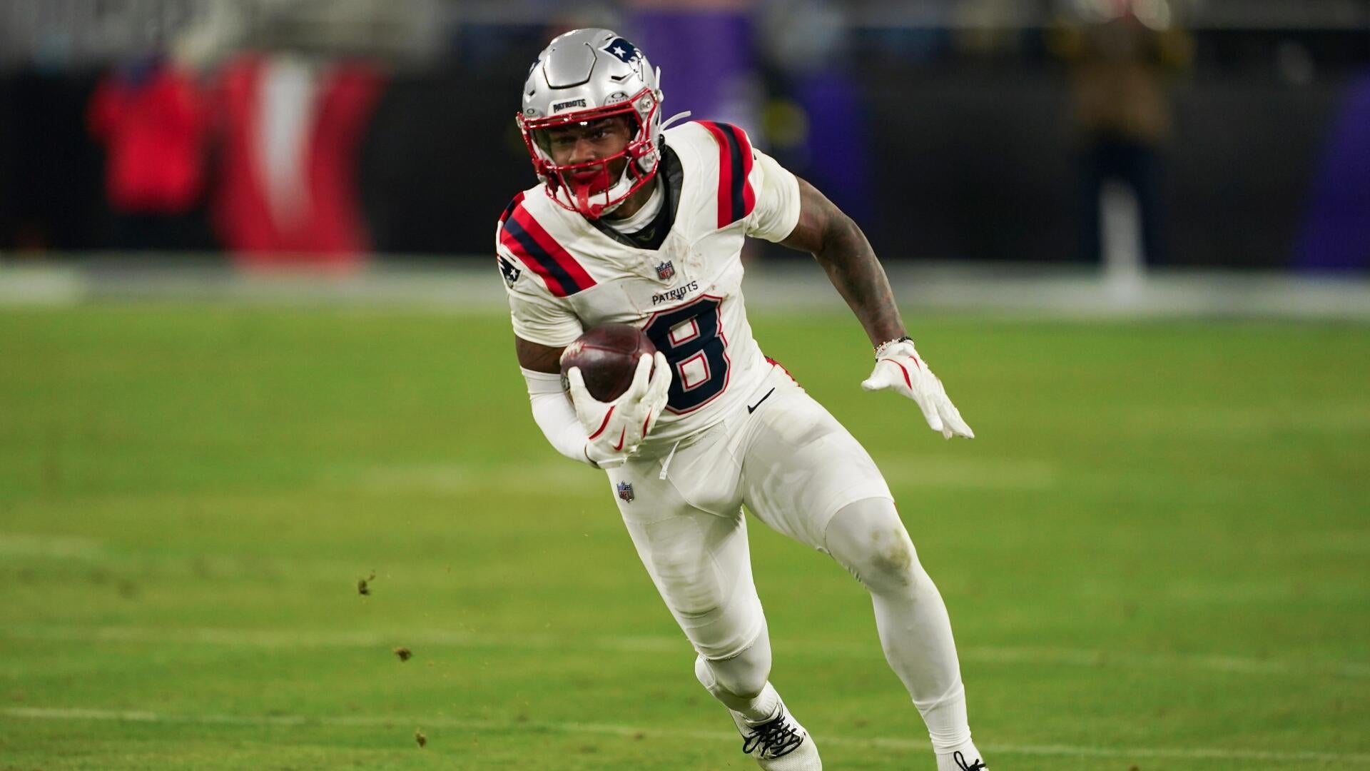 NFL DFS: Top Daily Fantasy lineup picks for 2026 NFL divisional round Sunday from DFS pro