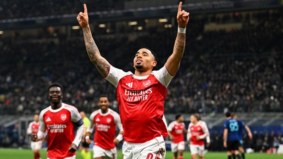 Arsenal Look To Keep Title Hopes Alive As They Face Off Against Manchester United - Scoreline