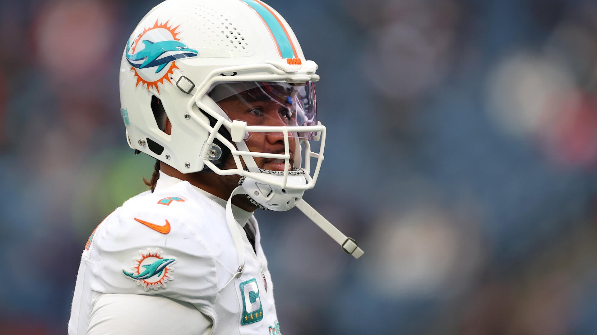 NFL News & Notes: New Dolphins Regime Plans To 'Evaluate' QB Position
