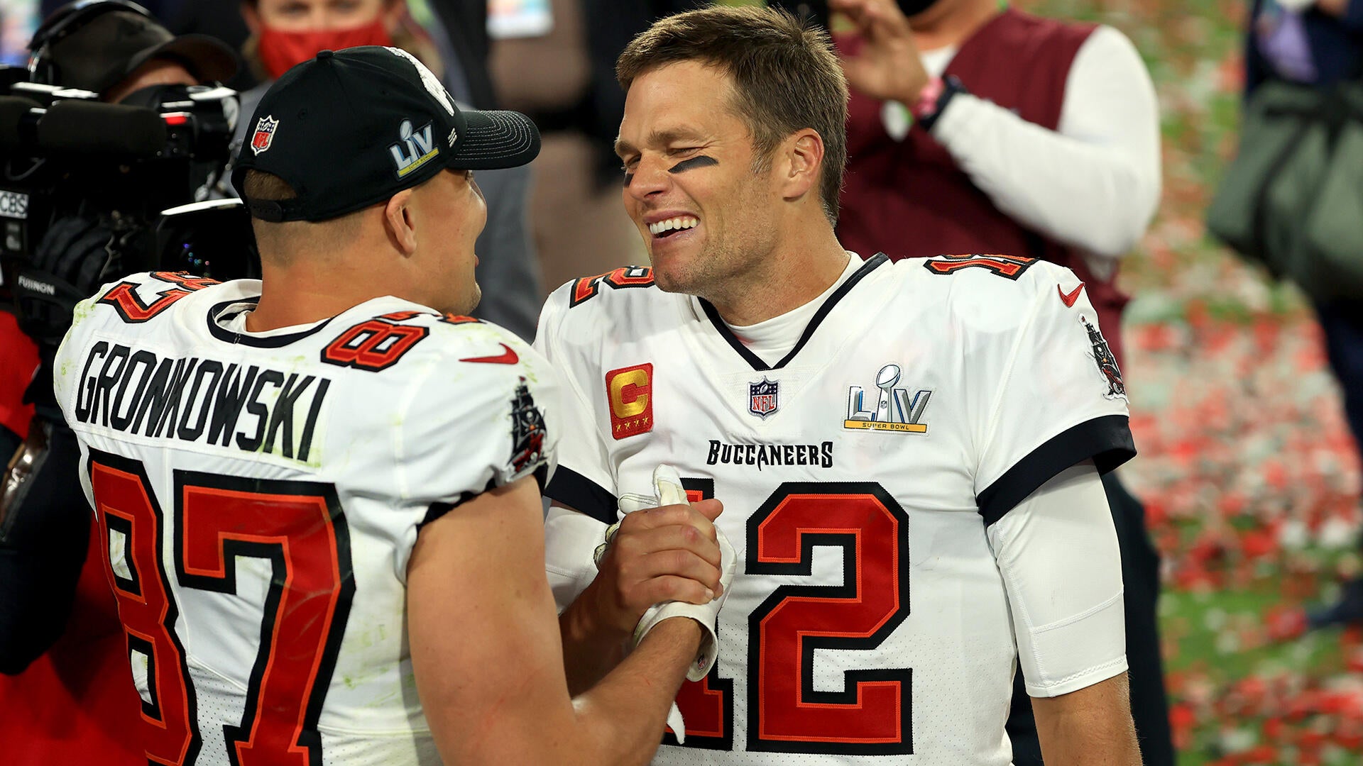 Super Bowl 60th anniversary all-time team: Tom Brady, Lawrence Taylor and others headline star-studded team