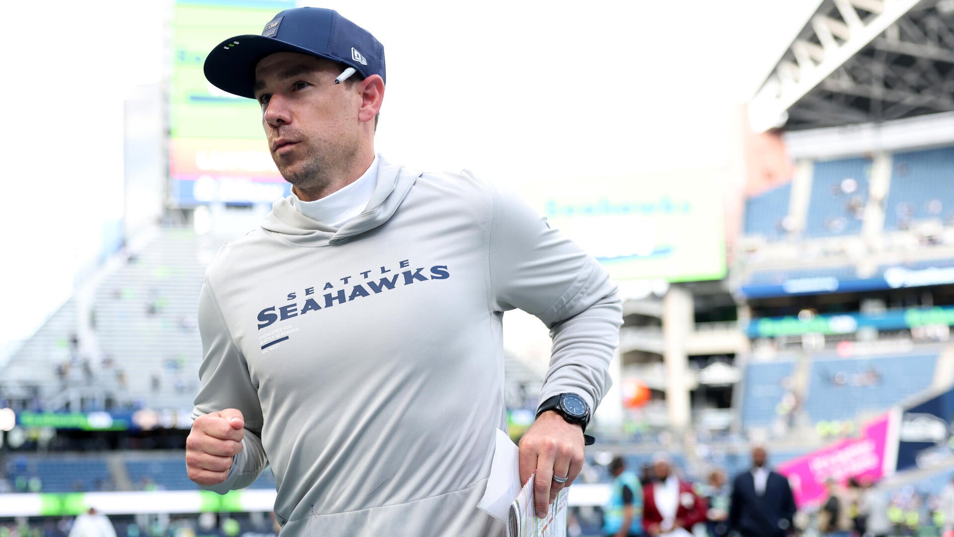 Raiders aim to hire Klint Kubiak: Seahawks OC expected to head to Las Vegas, per reports