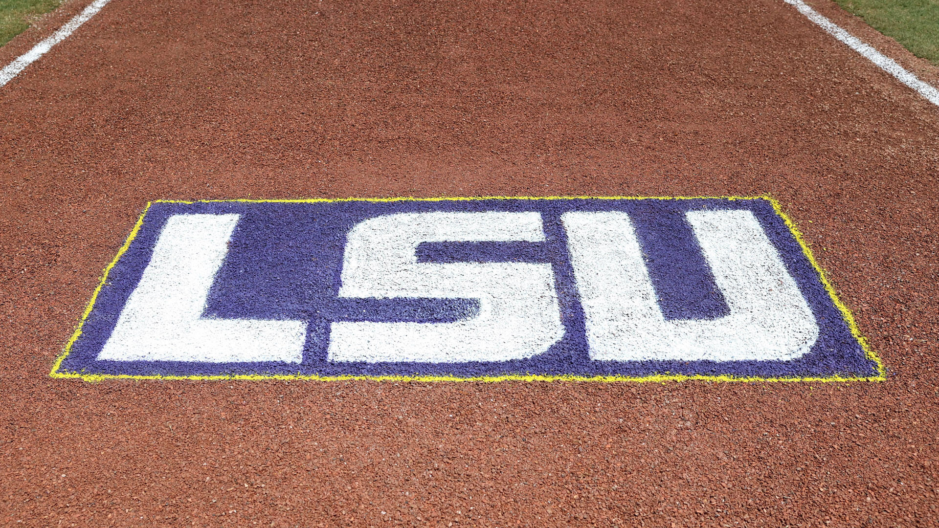College Sports Commission opens investigation into LSU for possible unreported player compensation, per report