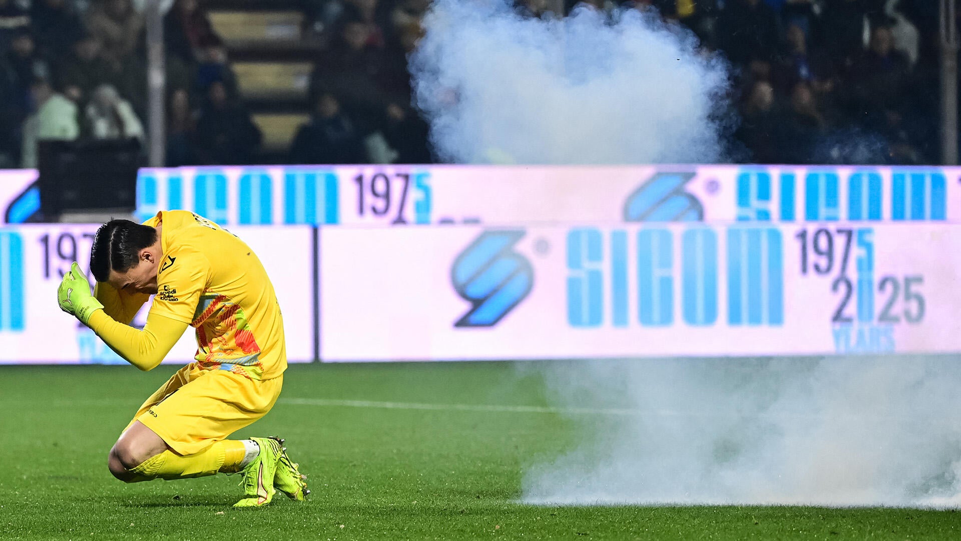 https://sportshub.cbsistatic.com/i/2026/02/01/142d7af0-a6e6-4766-8dfc-795df30f0c8f/emil-audero-getty.jpg