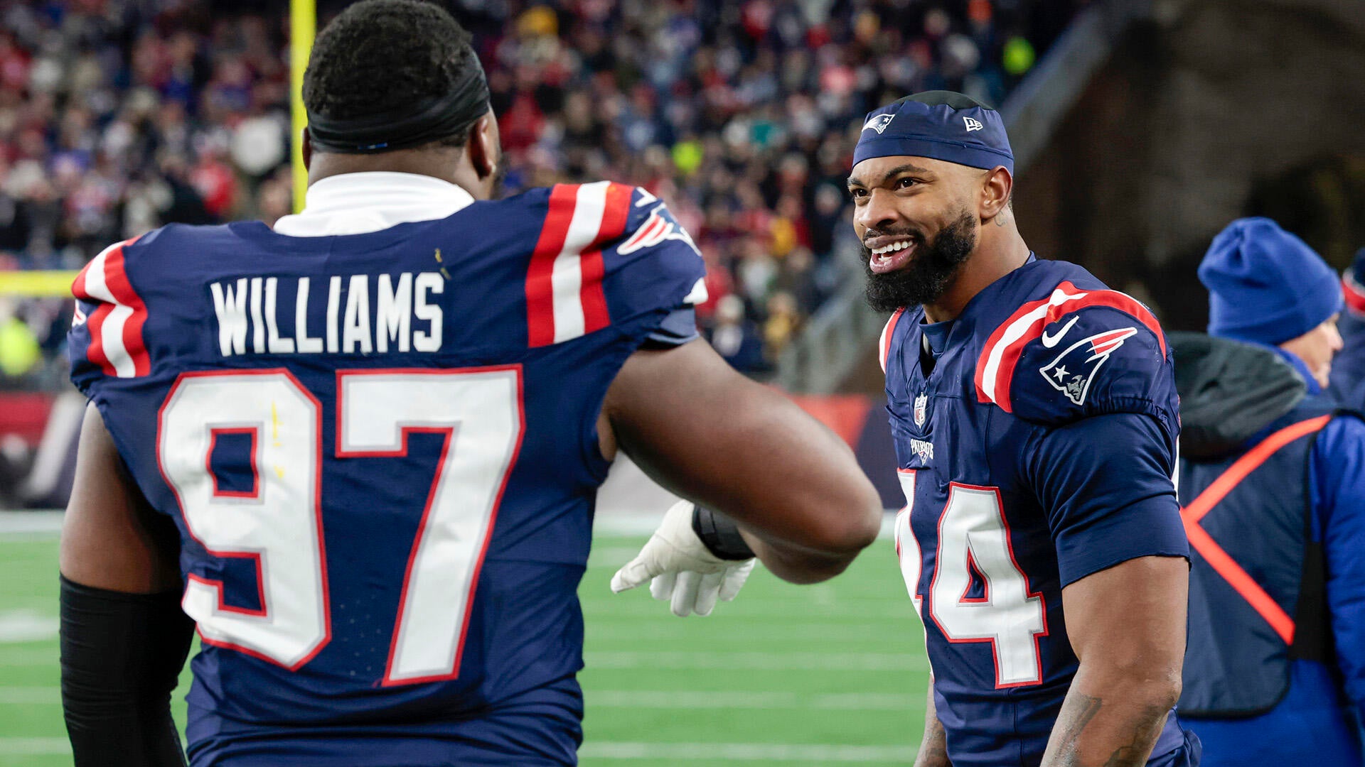 Agent's Take: How free agent spending spree paid off in helping Patriots and Seahawks reach Super Bowl