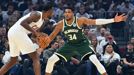 evan-mobley-giannis-getty.png
