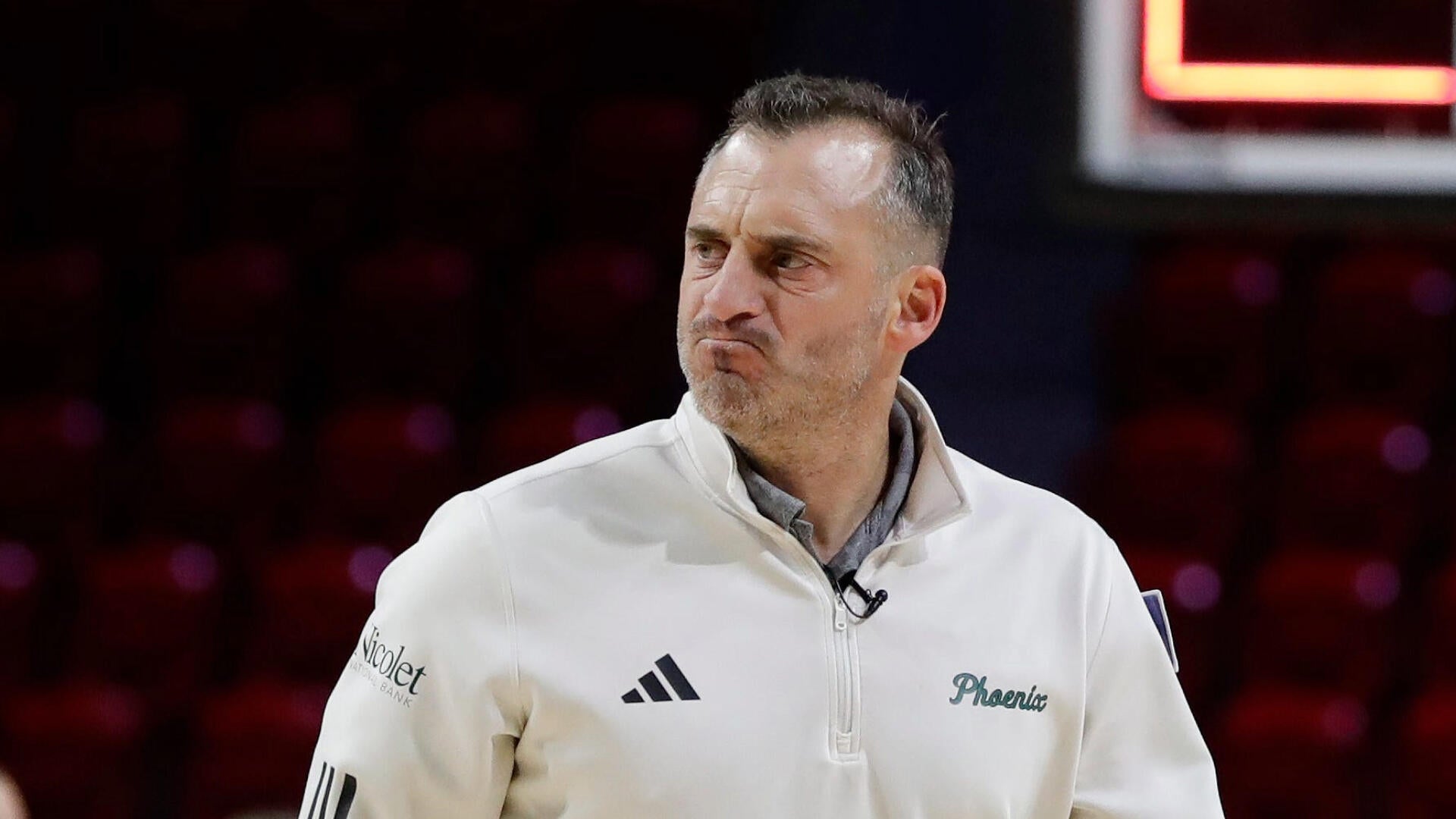 Green Bay coach Doug Gottlieb suspended by Horizon League for criticizing officials in postgame rant