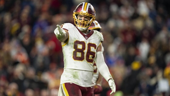 zach-ertz-commanders.jpg