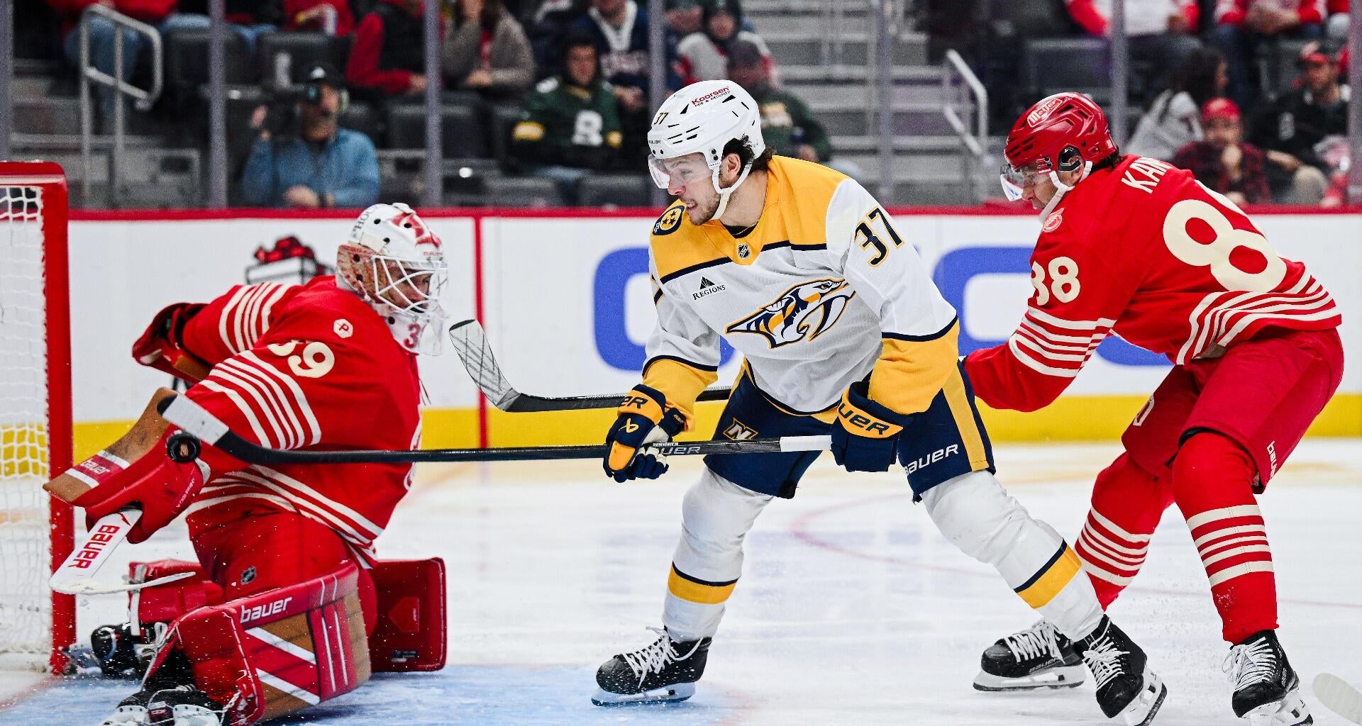 NHL delivers Monday matinee special as Red Wings visit Predators, and here's our single-game parlay pick
