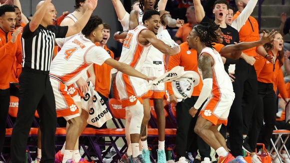 Louisville vs Clemson