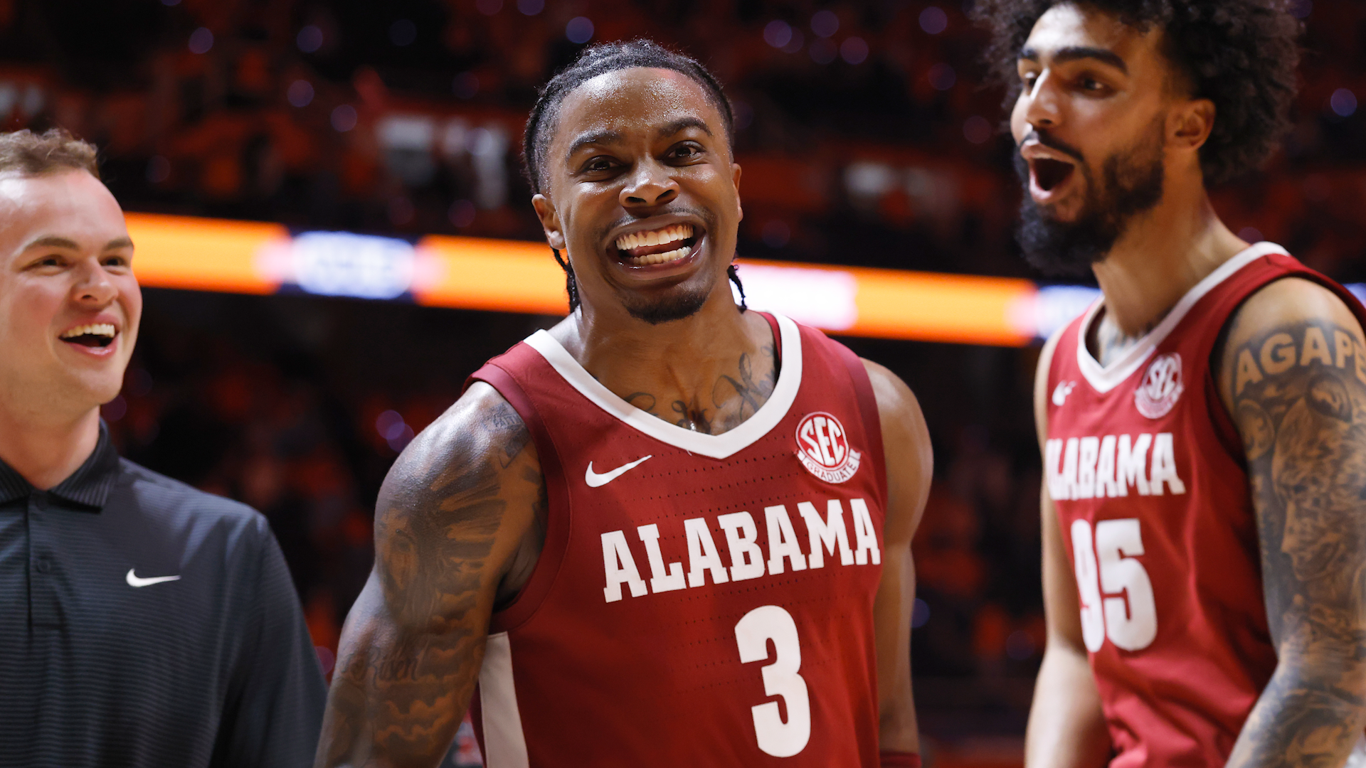 Alabama Rallies Past Tennessee For 8th Straight Win