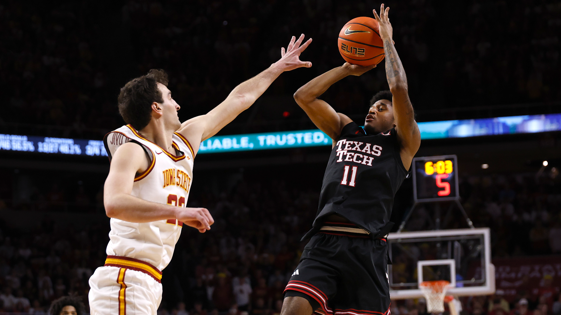 Texas Tech Upsets Iowa State, Improves To 3-0 Without Toppin