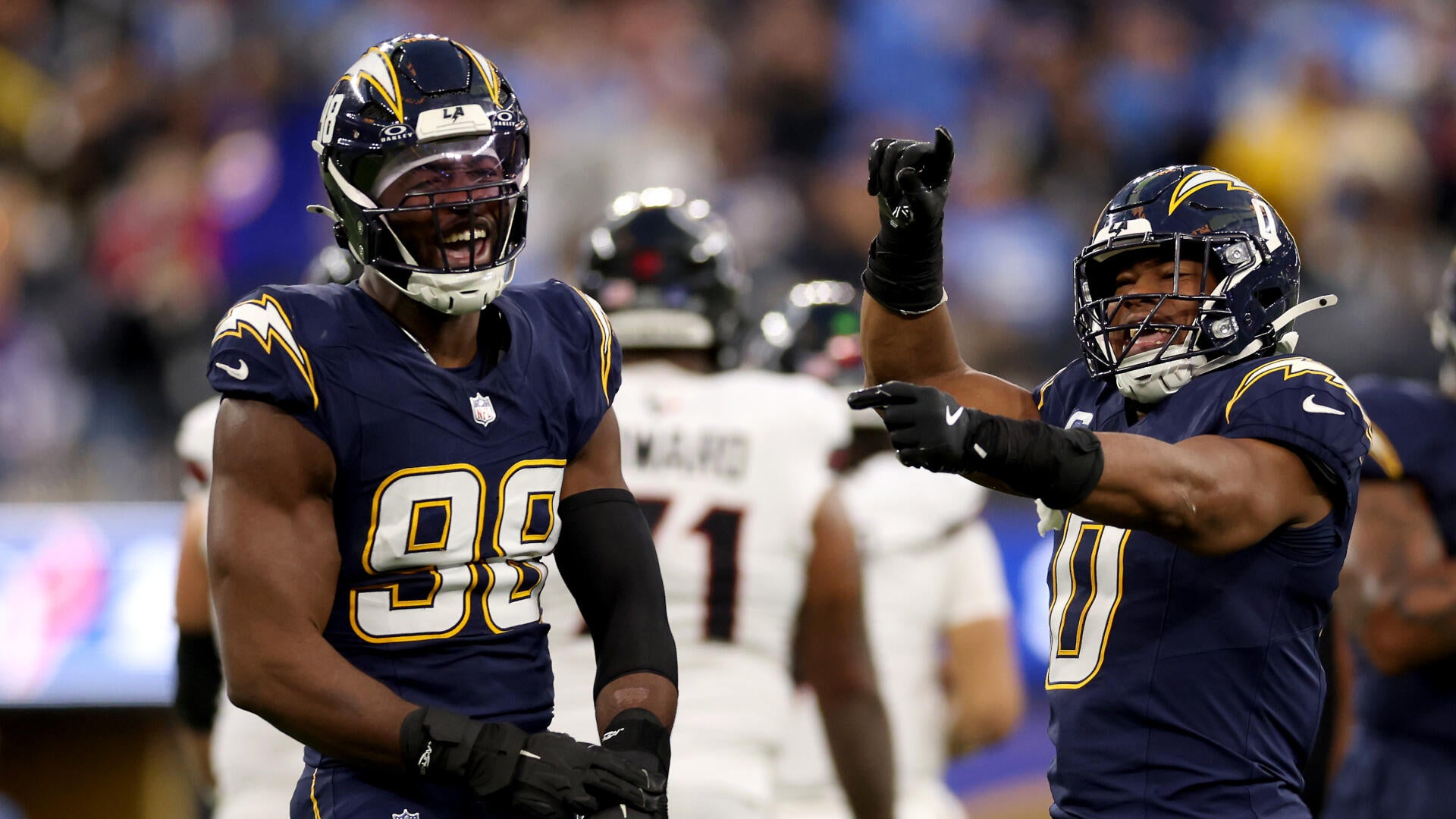 Odafe Oweh landing spots: Chargers breakout pass rusher to hit free agency