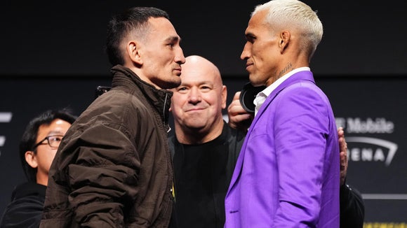 Charles Oliveira Looks To Settle Score With Max Holloway