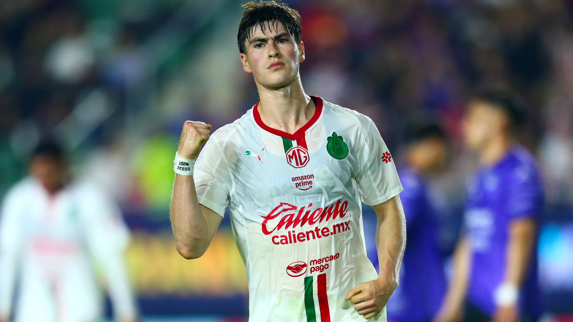 Armando Gonzalez is only 22 years old, but it already looks like Chivas have their next striker prospect