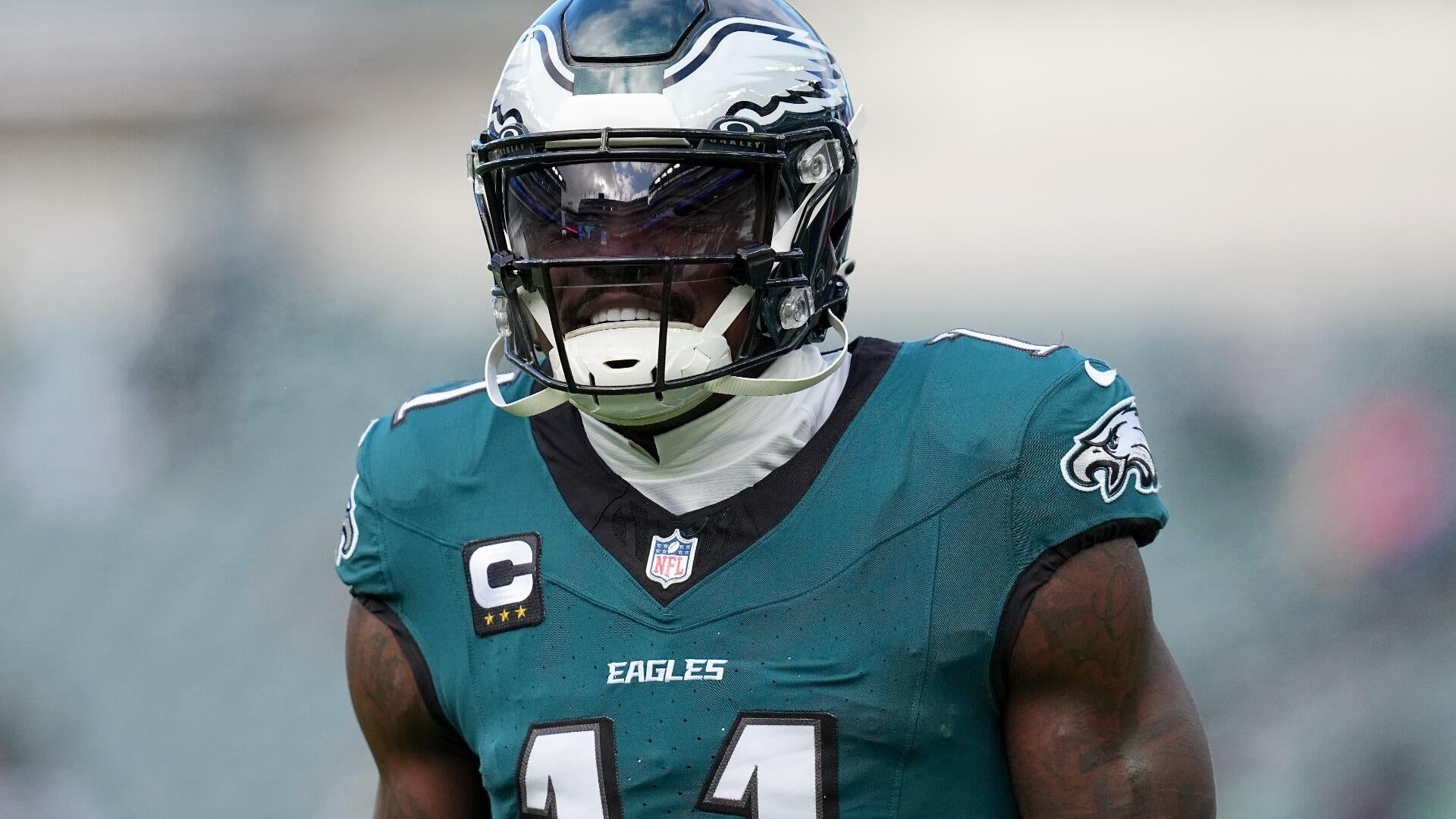 Patriots Remain In The Hunt For WR A.J. Brown