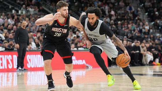 julian-champagnie-san-antonio-spurs-imagn-images.jpg