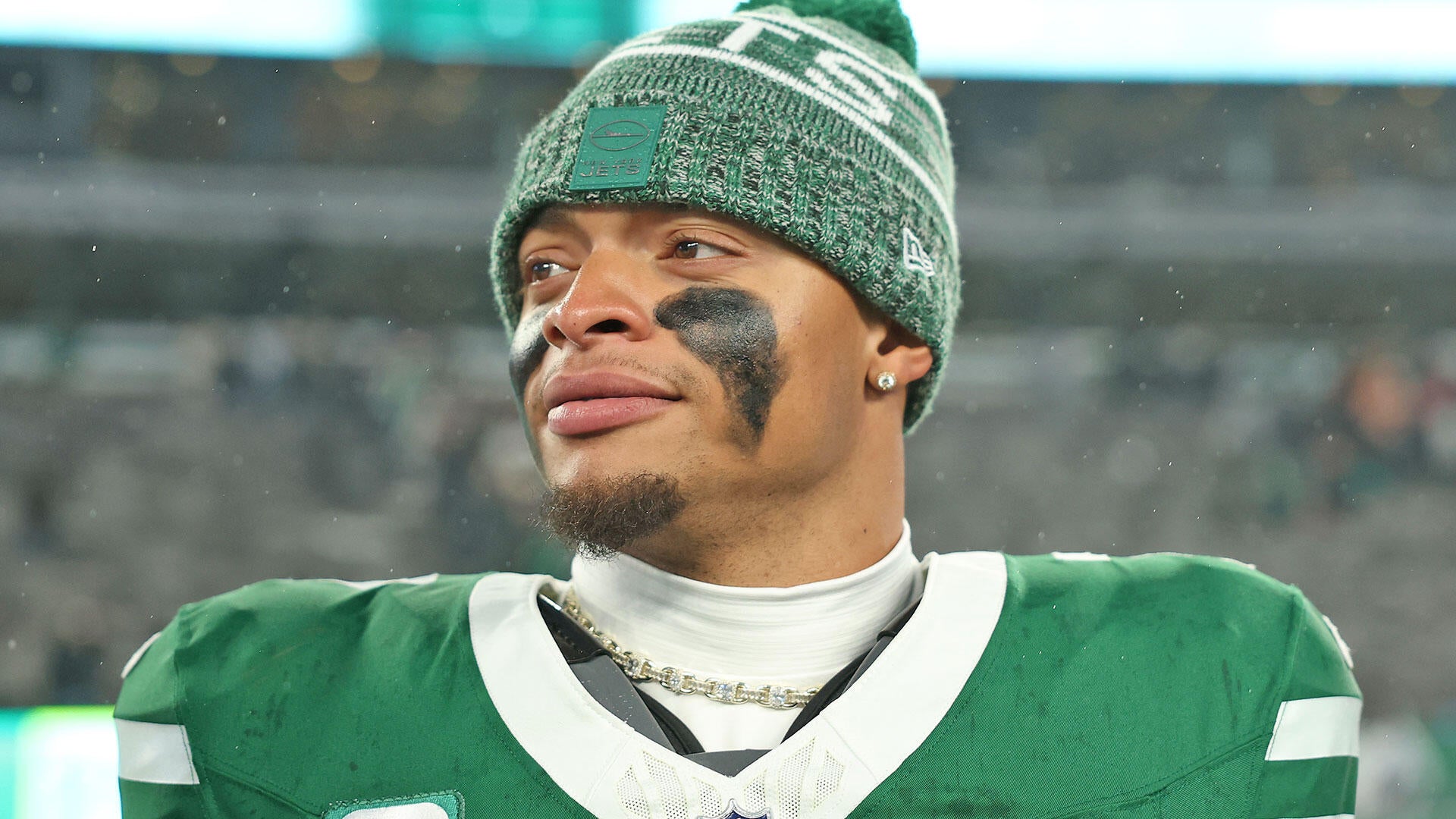 Justin Fields trade grades, plus best bargain signings in NFL free agency and a new three-round mock draft