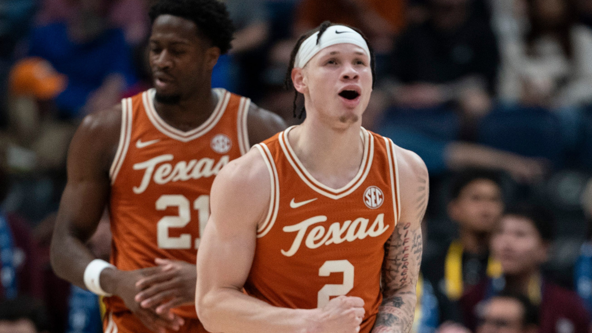 March Madness begins with First Four; Team USA vs. Venezuela in WBC final; Chiefs trade for QB