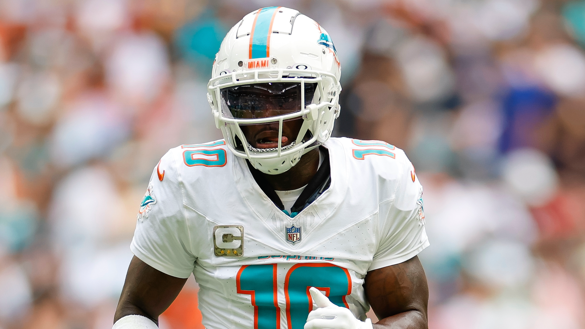 NFL free agency: Tyreek Hill seeks to sign with contender with healthy return, agent says