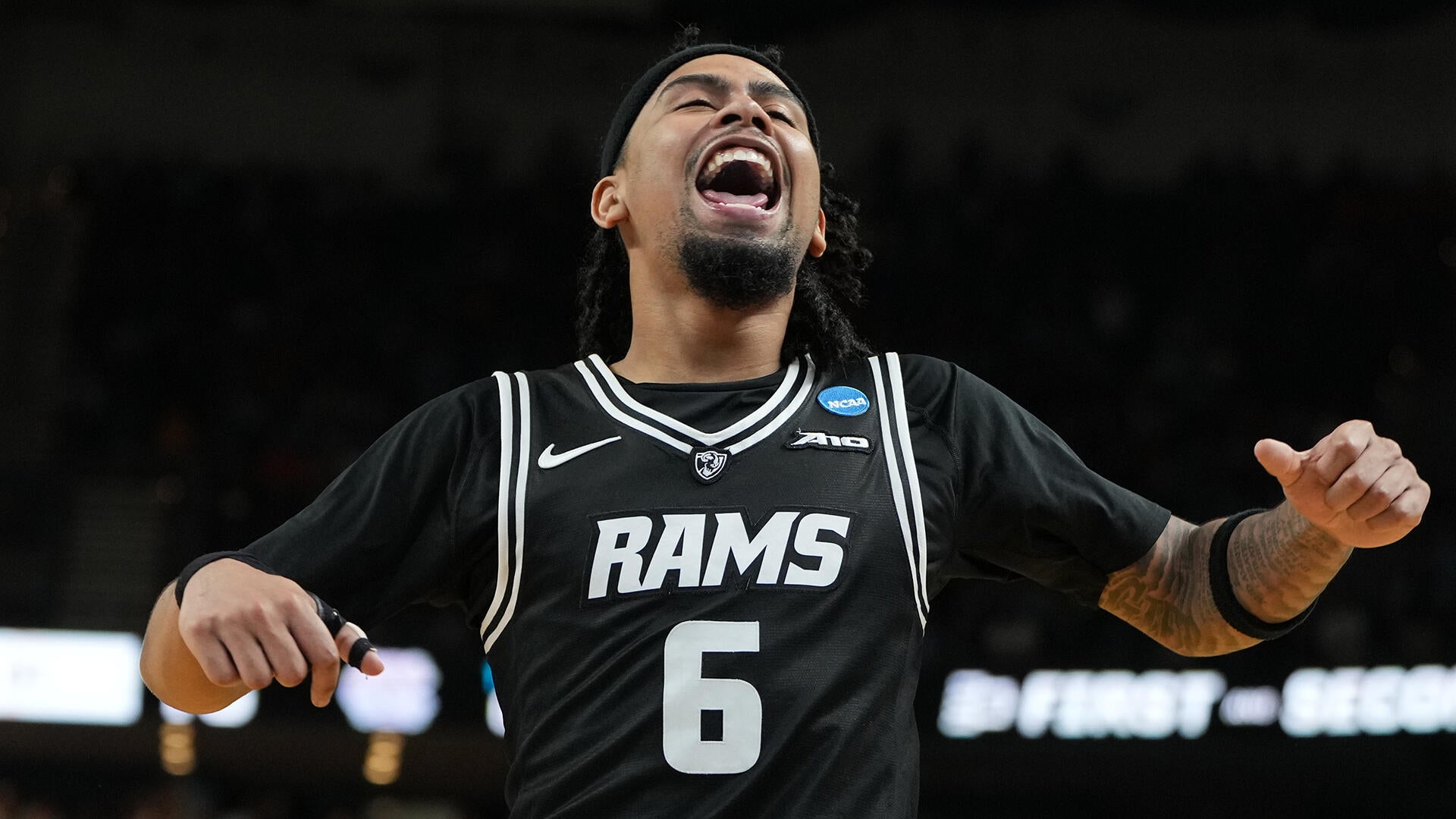 MUST-SEE: Terrence Hill Jr. hits the winning 3-pointer in historic comeback vs. North Carolina