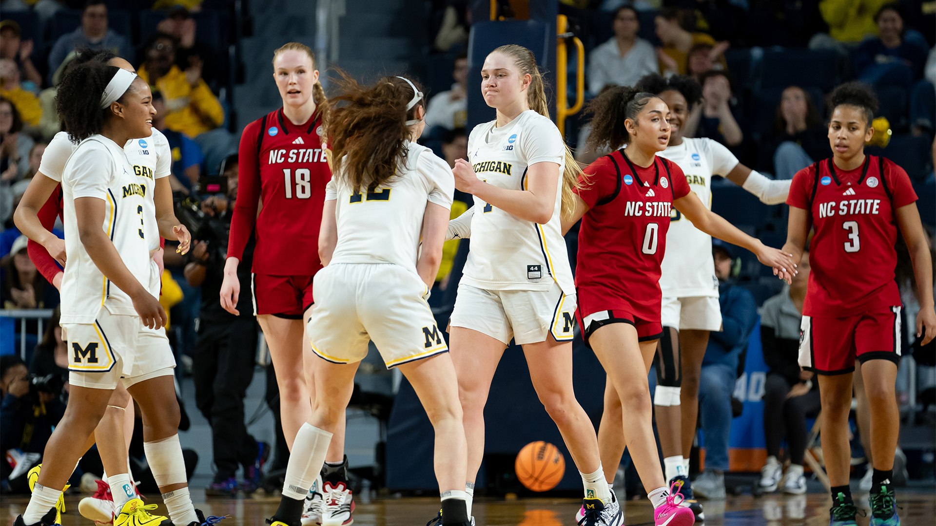 Women's CBB: Michigan's Sophomore Three