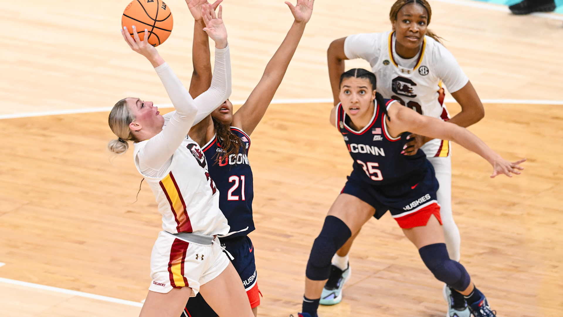 NCAAW Final Four: Rematch Set Between South Carolina and Uconn