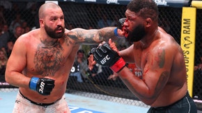 'INSANITY!' Heavyweights Hokit, Blaydes go nonstop for three rounds of UFC chaos