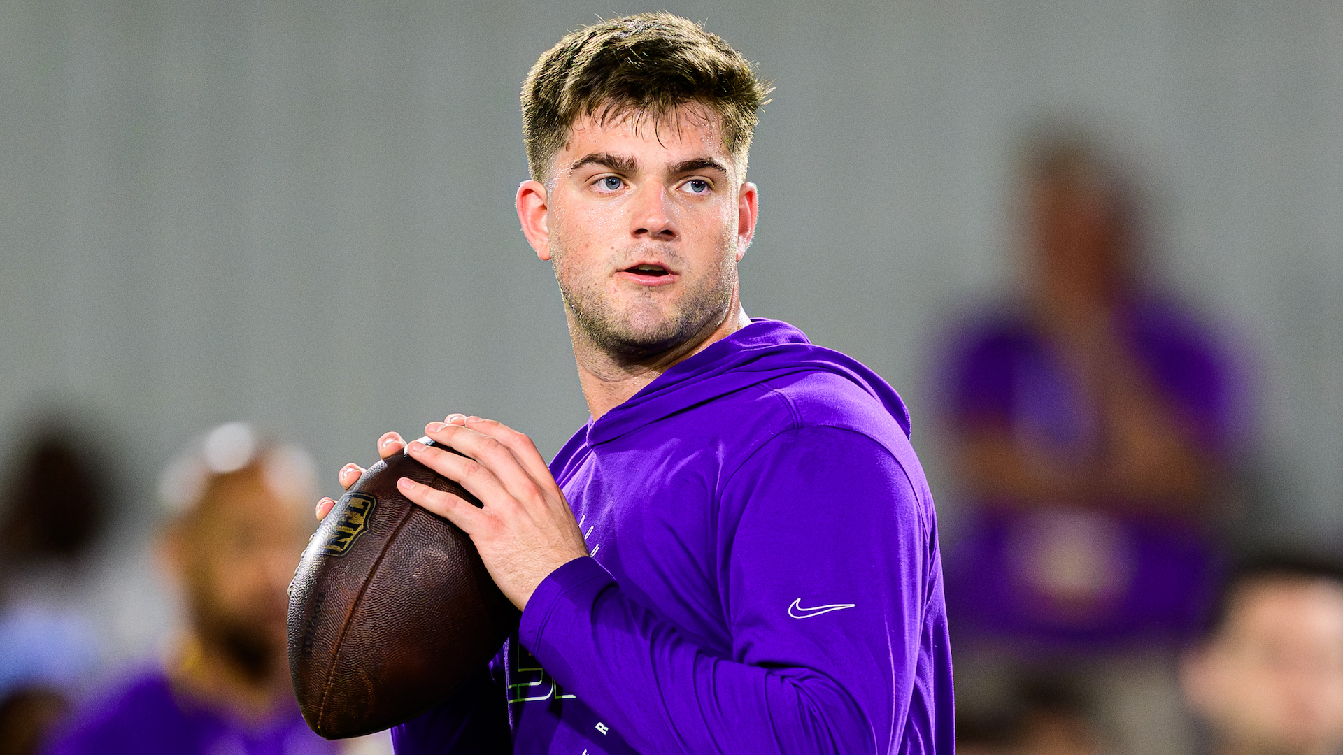 Di balik kejatuhan Garrett Nussmeier dari diproyeksikan No. 1 menjadi calon pilihan putaran ketiga di 2026 NFL Draft