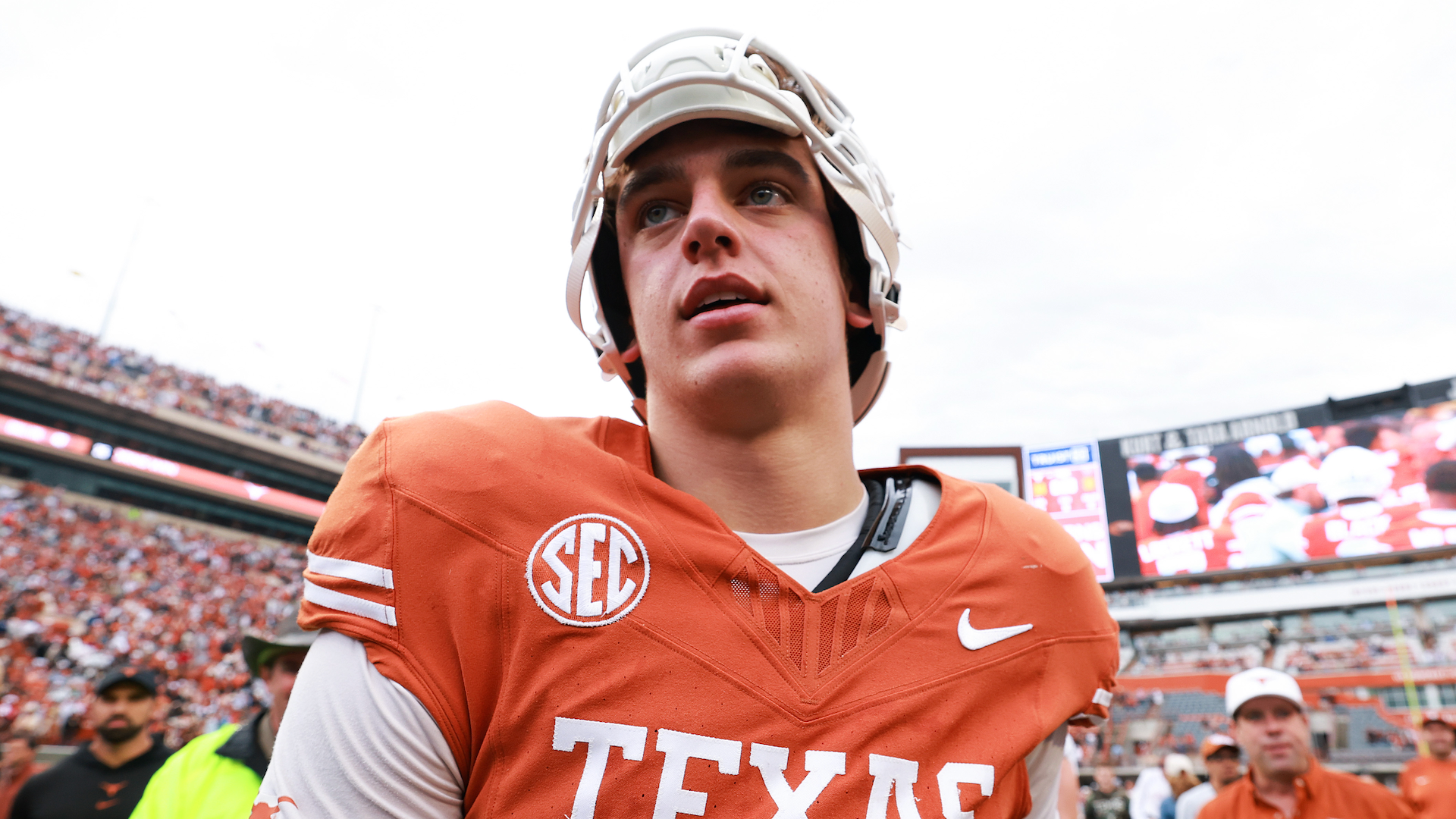 With Arch Manning '100%' healthy, Heisman hype builds as Texas QB preps for breakout 2026