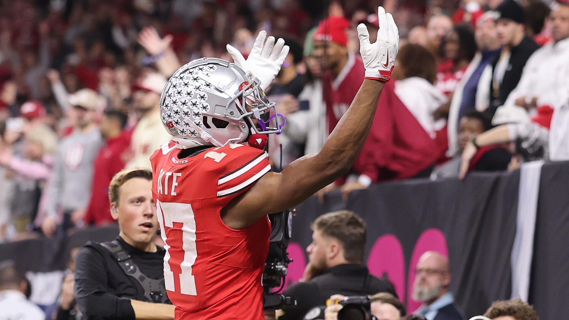 Who Replaces Carnell Tate?