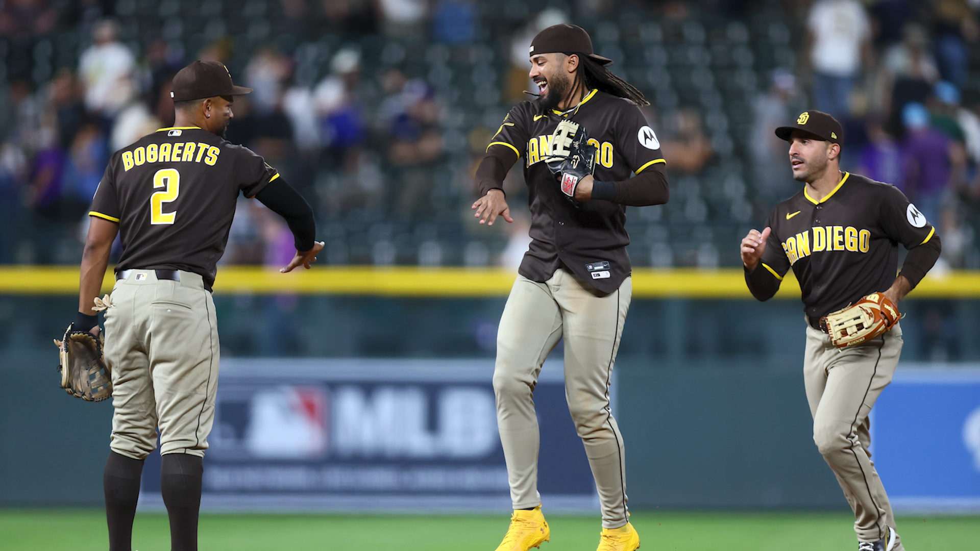 Padres Take NL West Division Lead