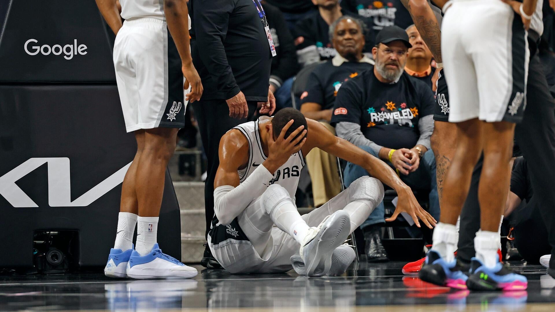Spurs Fall To Blazers, Wembanyama Enters Concussion Protocol