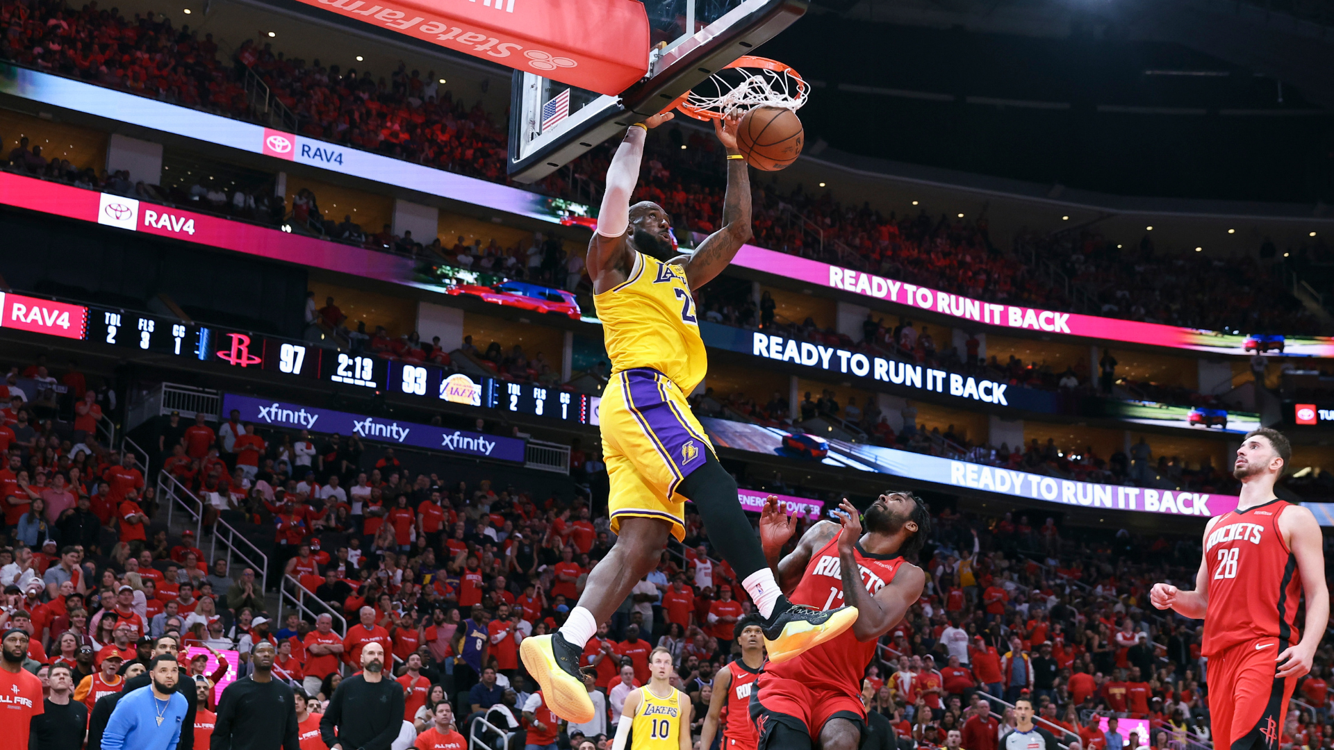 LeBron James Berjanji Beri 'Segalanya' Kepada Lakers dan Tampil Spektakuler di Kemenangan Game 3 atas Rockets