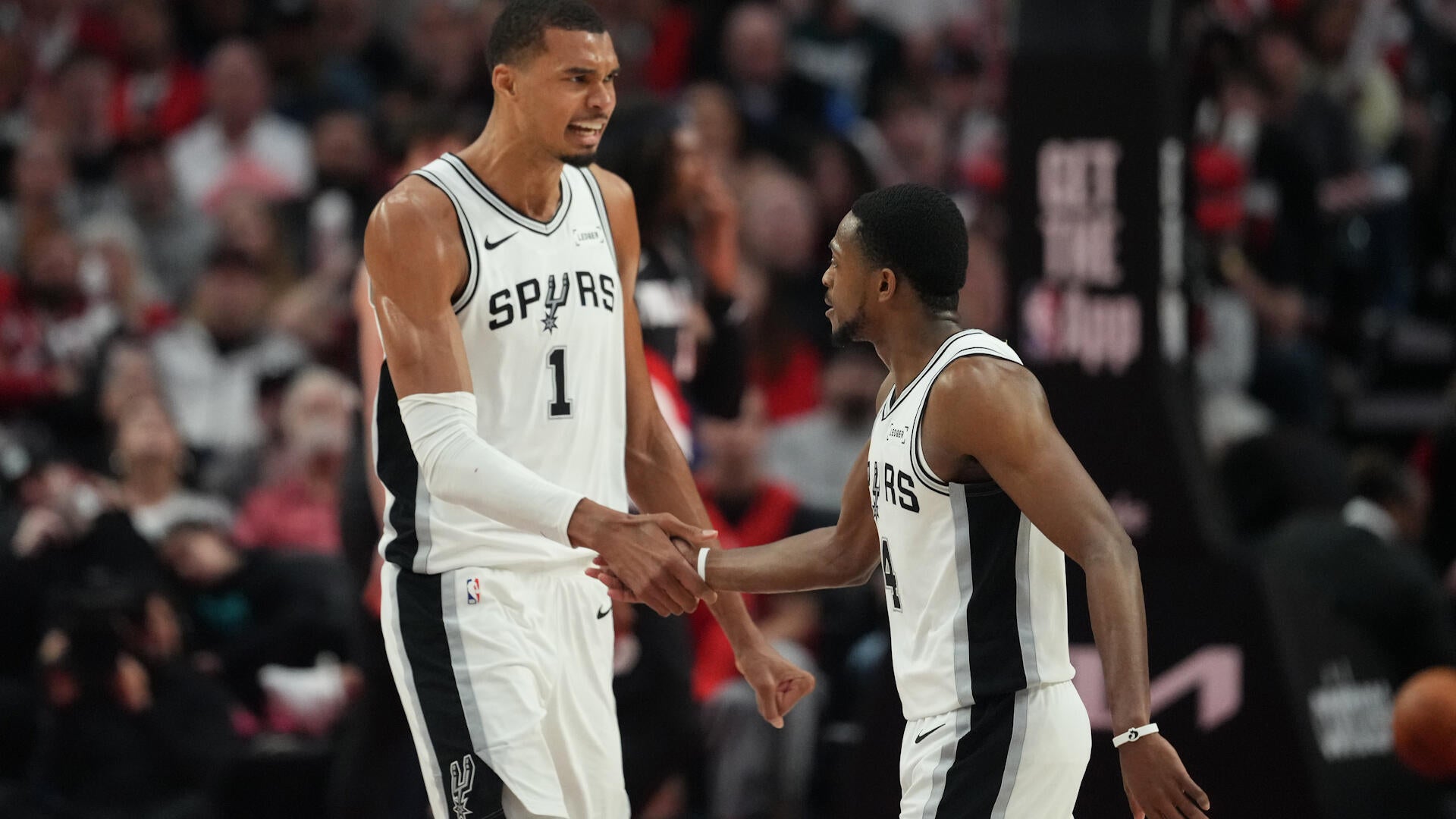 Spurs Surge Back In 2nd Half To Take 3-1 Series Lead