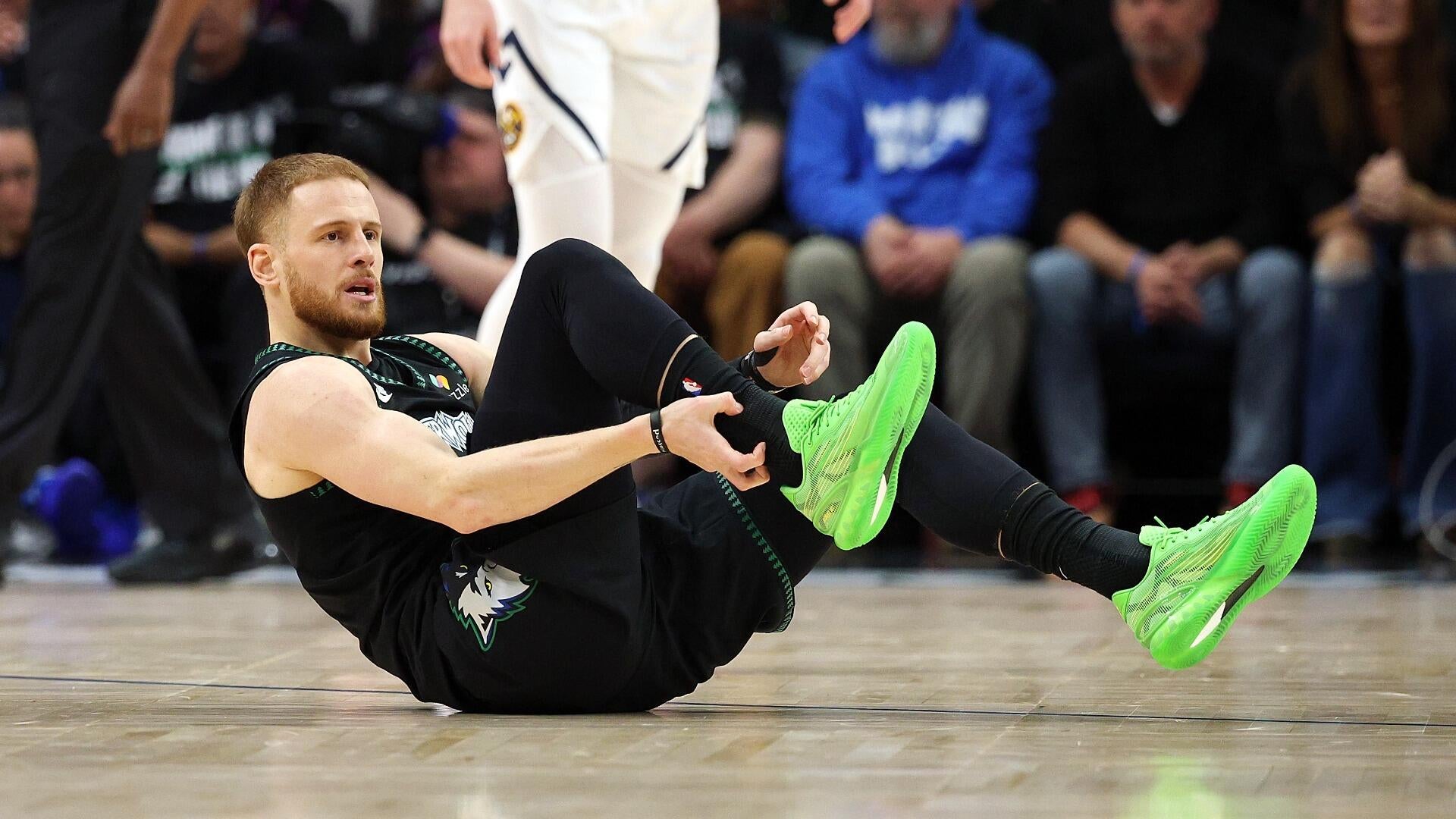 Anthony Edwards, Donte DiVincenzo Leave Game 4 With Injuries