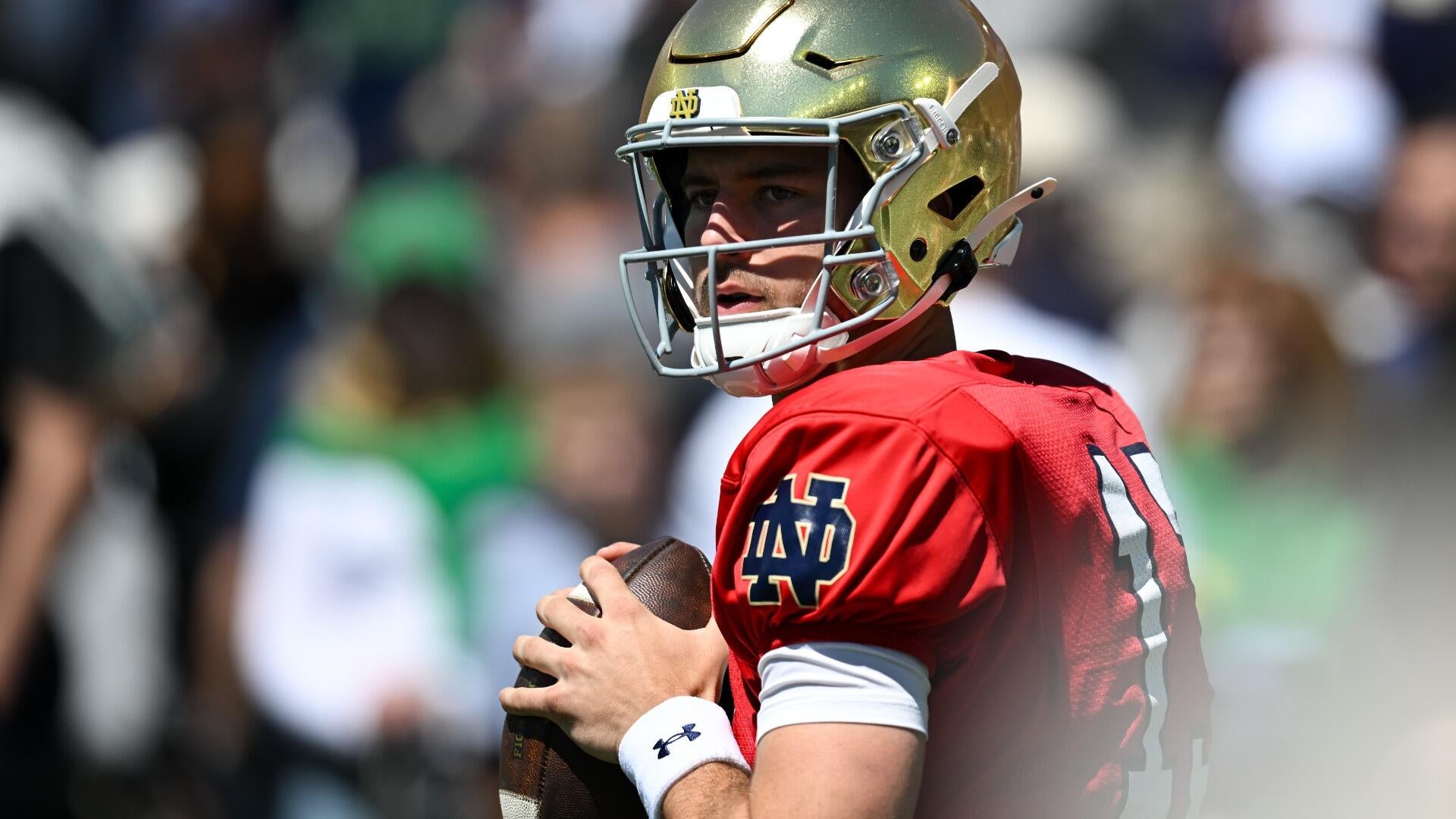 CFB Storylines: New Tools For C.J. Carr At Notre Dame