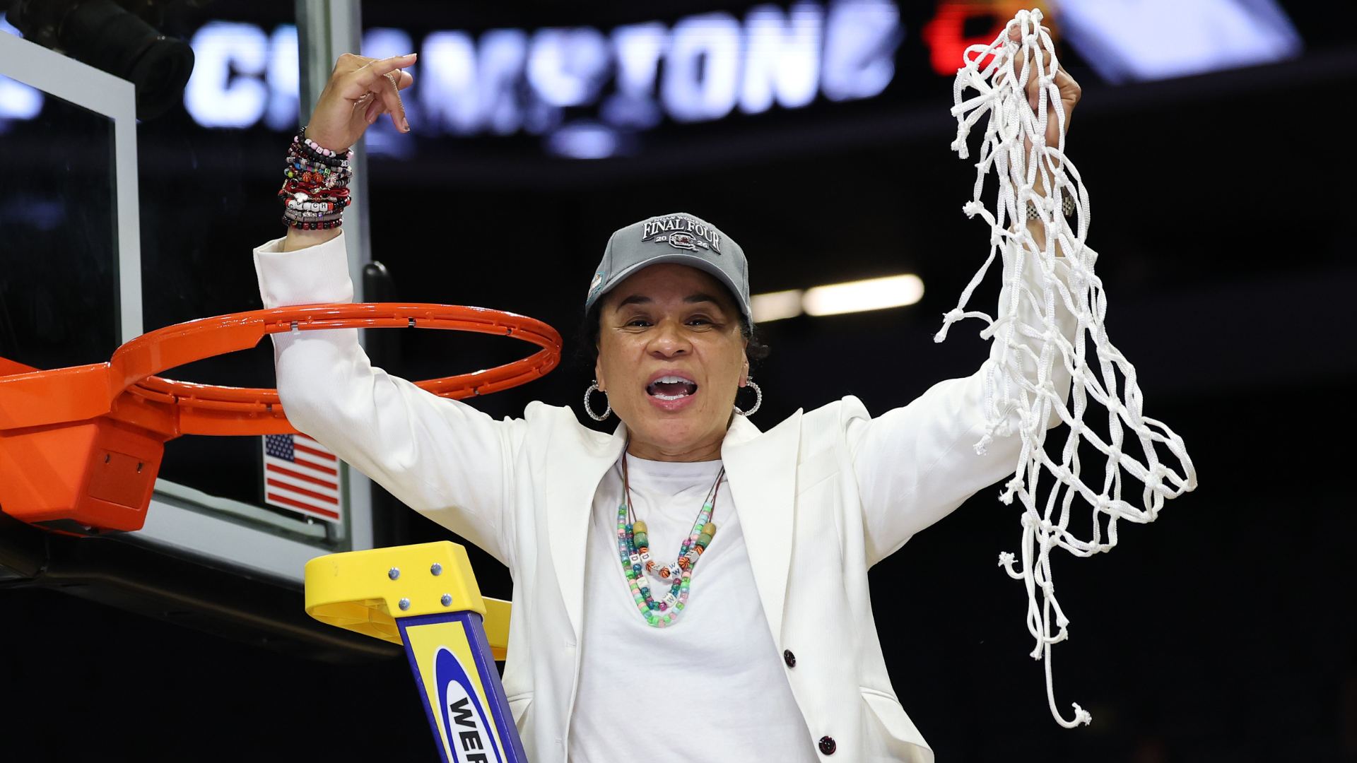 Women's transfer portal winners and losers: Oklahoma State and South Carolina come out on top, Texas flounders