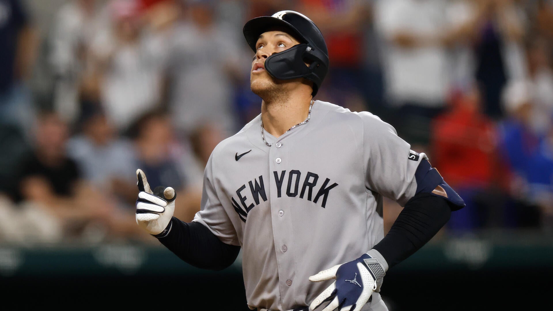 Highlights: Yankees at Rangers (4/28)