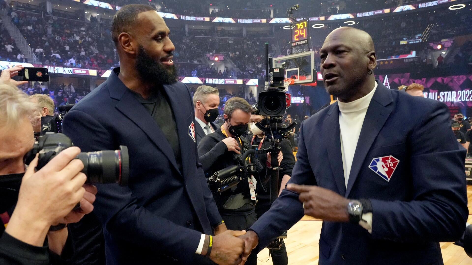 LeBron James Abaikan Debat GOAT dengan Michael Jordan, Berharap Ia Membuat MJ 'Bangga' Kenakan Nomor 23