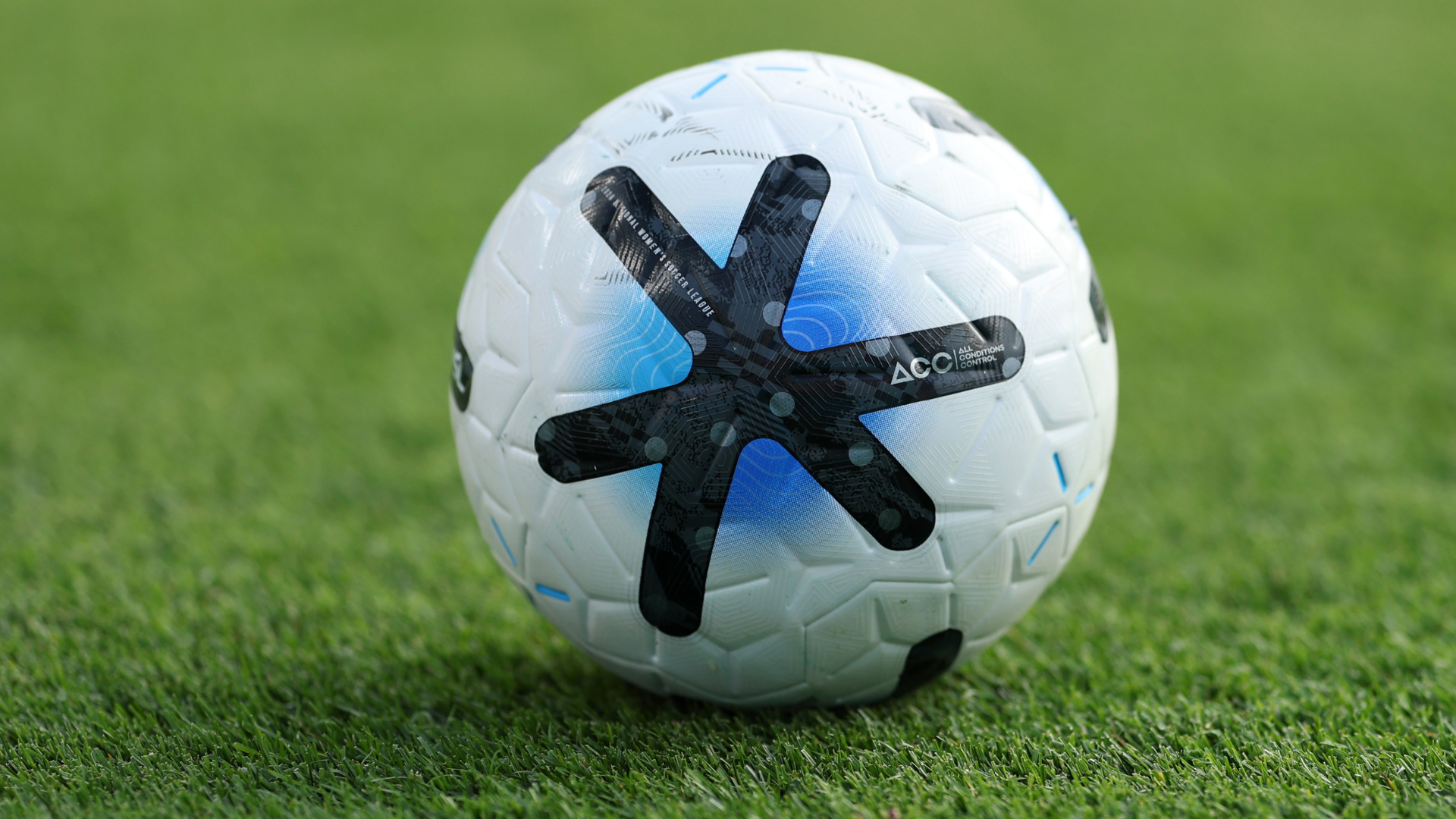 NWSL berkomitmen pada kalender musim semi hingga musim gugur hingga 2030, menunda keputusan pembalikan kalender potensial