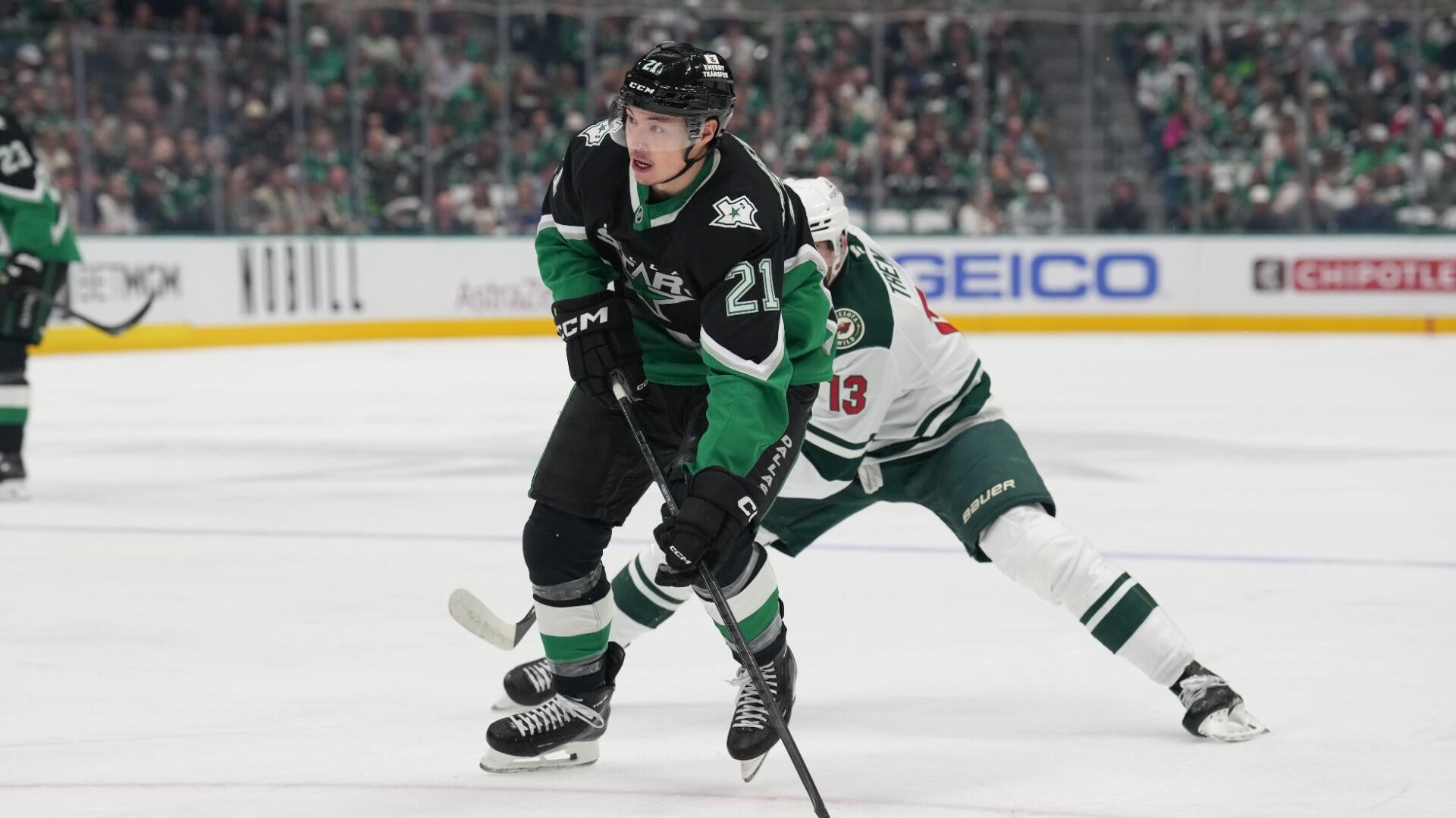 Who Needs to Step Up Alongside Jason Robertson?