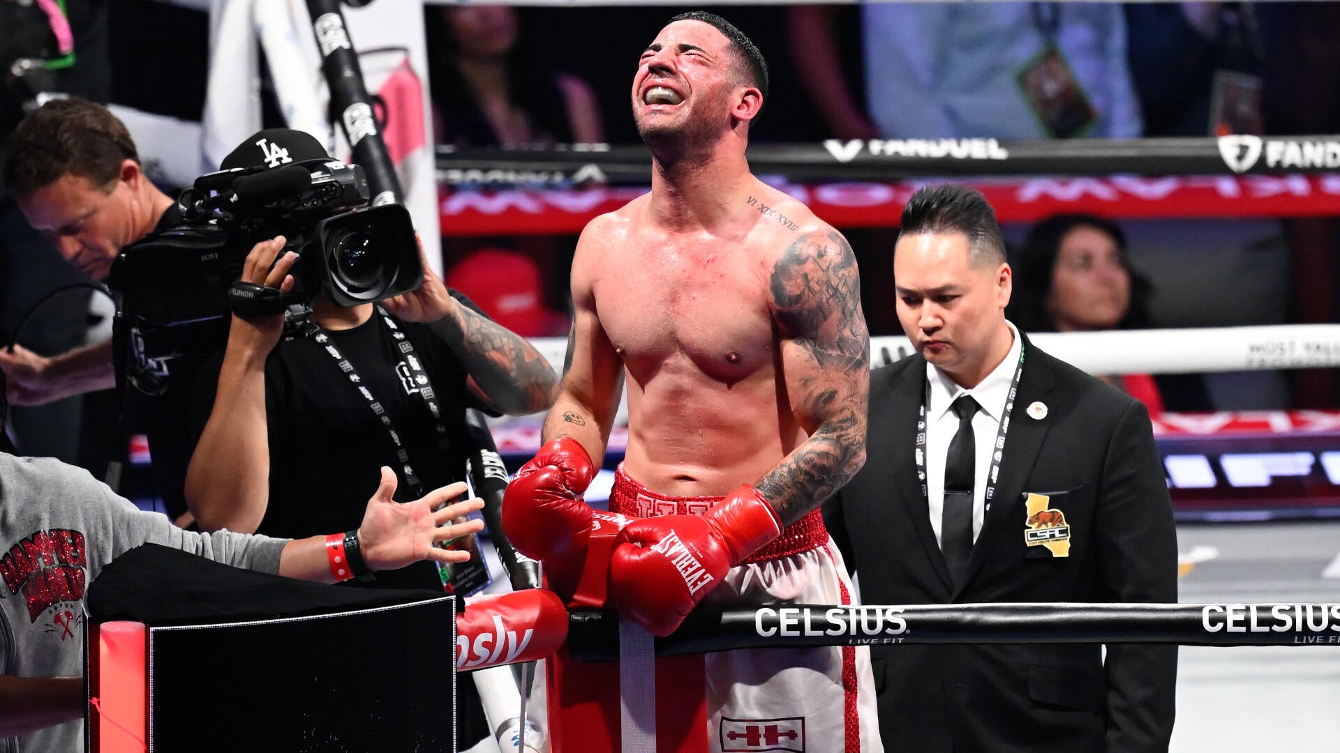 From prospect to castaway to favorite: The resurrection of Julian Rodriguez's career