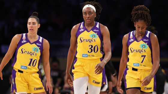 los-angeles-sparks-plum-ogwumike-atkins.png
