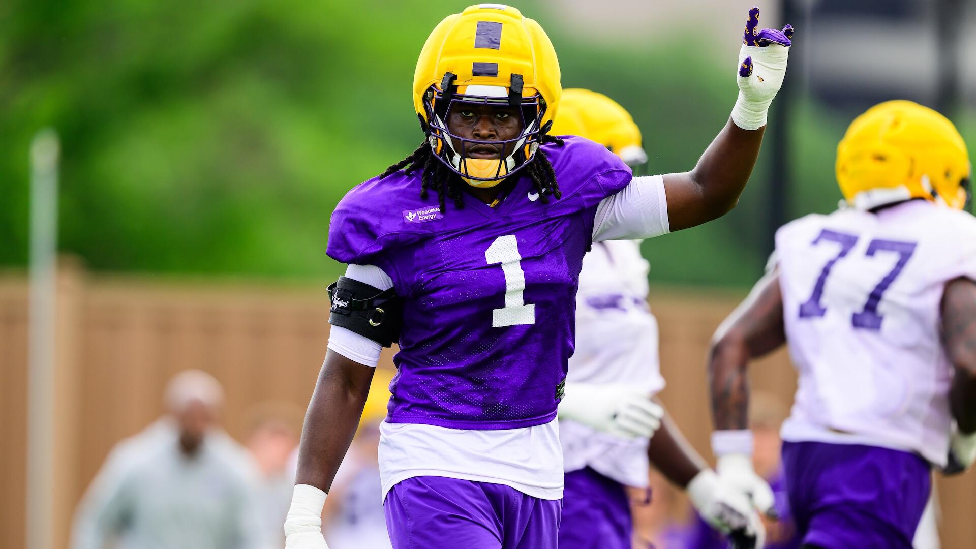 Princewill Umanmielen’s Transfer to LSU Fuels Ole Miss Rivalry