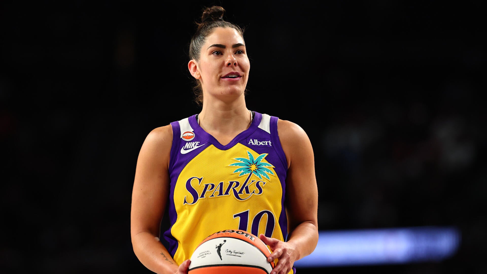https://sportshub.cbsistatic.com/i/2026/05/24/2c9ed12f-5184-4051-9bc2-4eb9fefe7d75/plum1.jpg