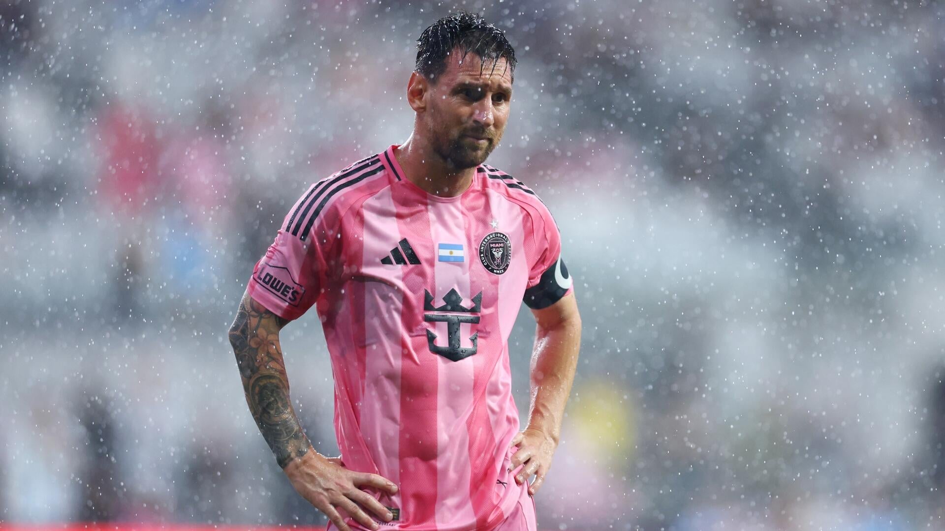 Messi Suffers Hamstring Injury, Exits Match Ahead of 2026 World Cup