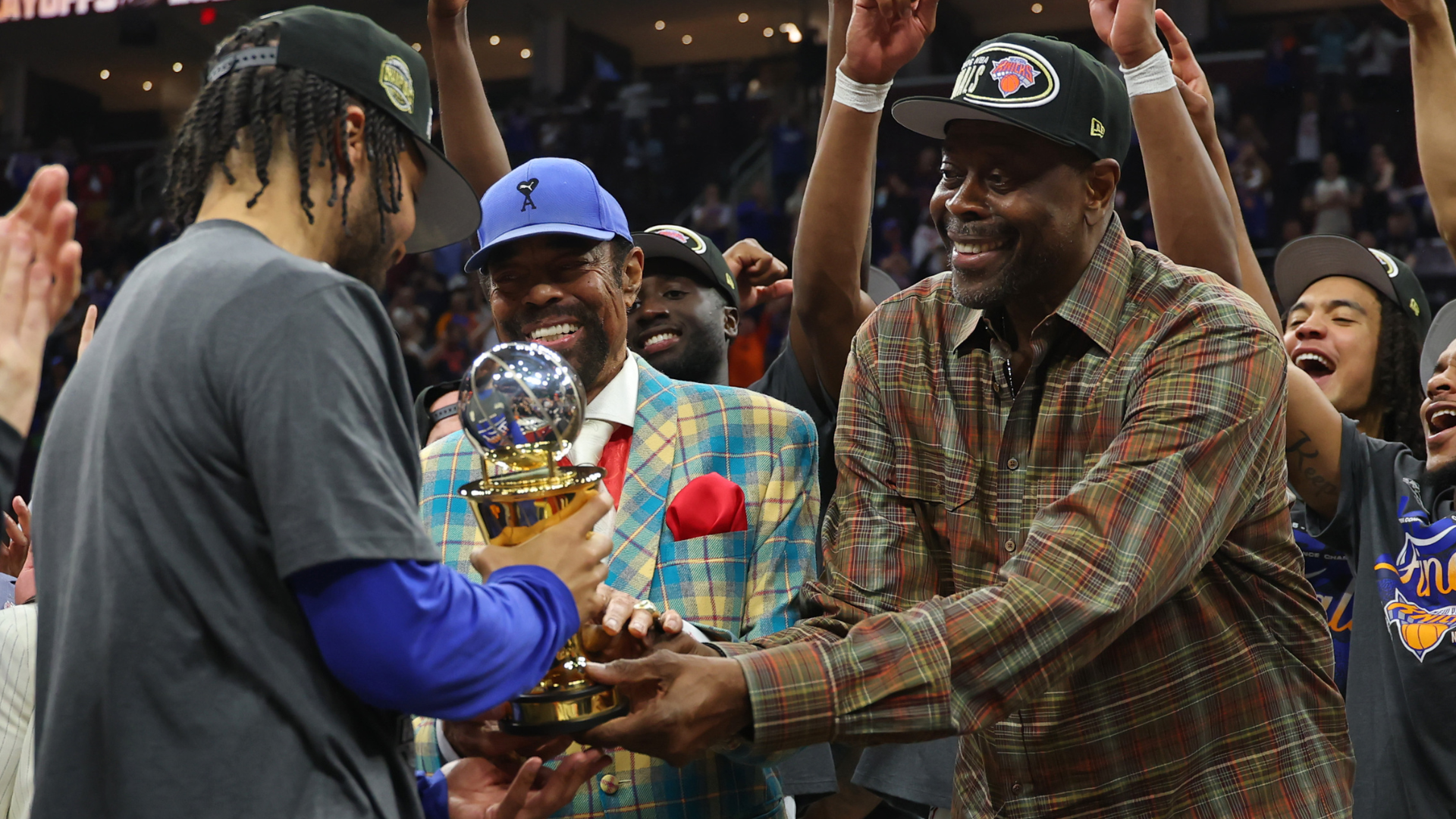 brunson-trophy-getty.png