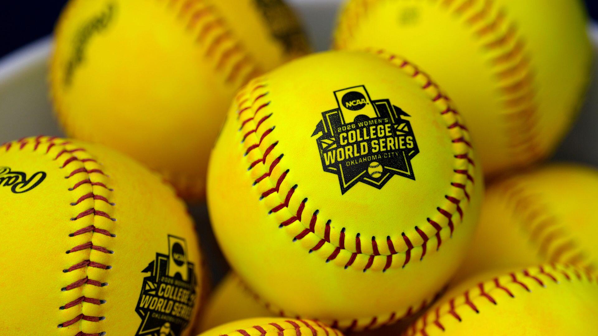 Tennessee Upsets Defending Champion Texas at Women's College World Series