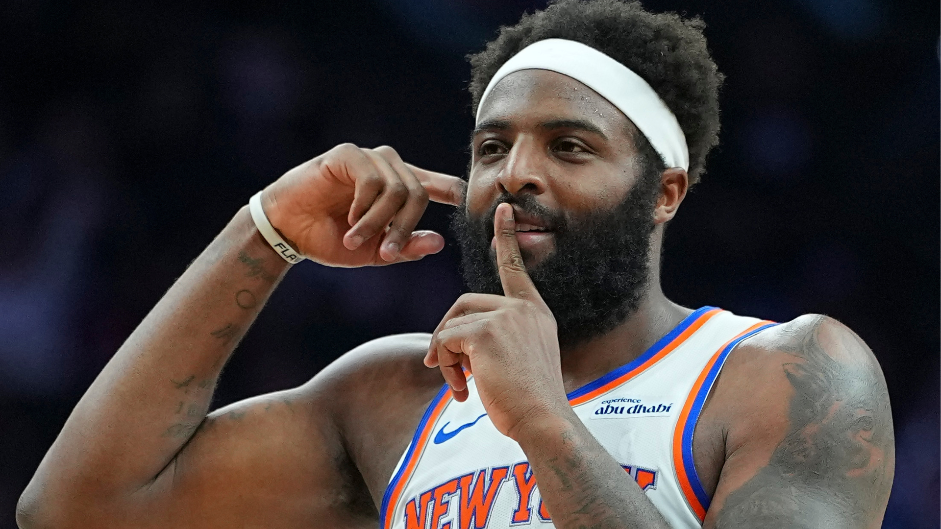 Knicks decline to say how Mitchell Robinson injured his pinky ahead of NBA Finals